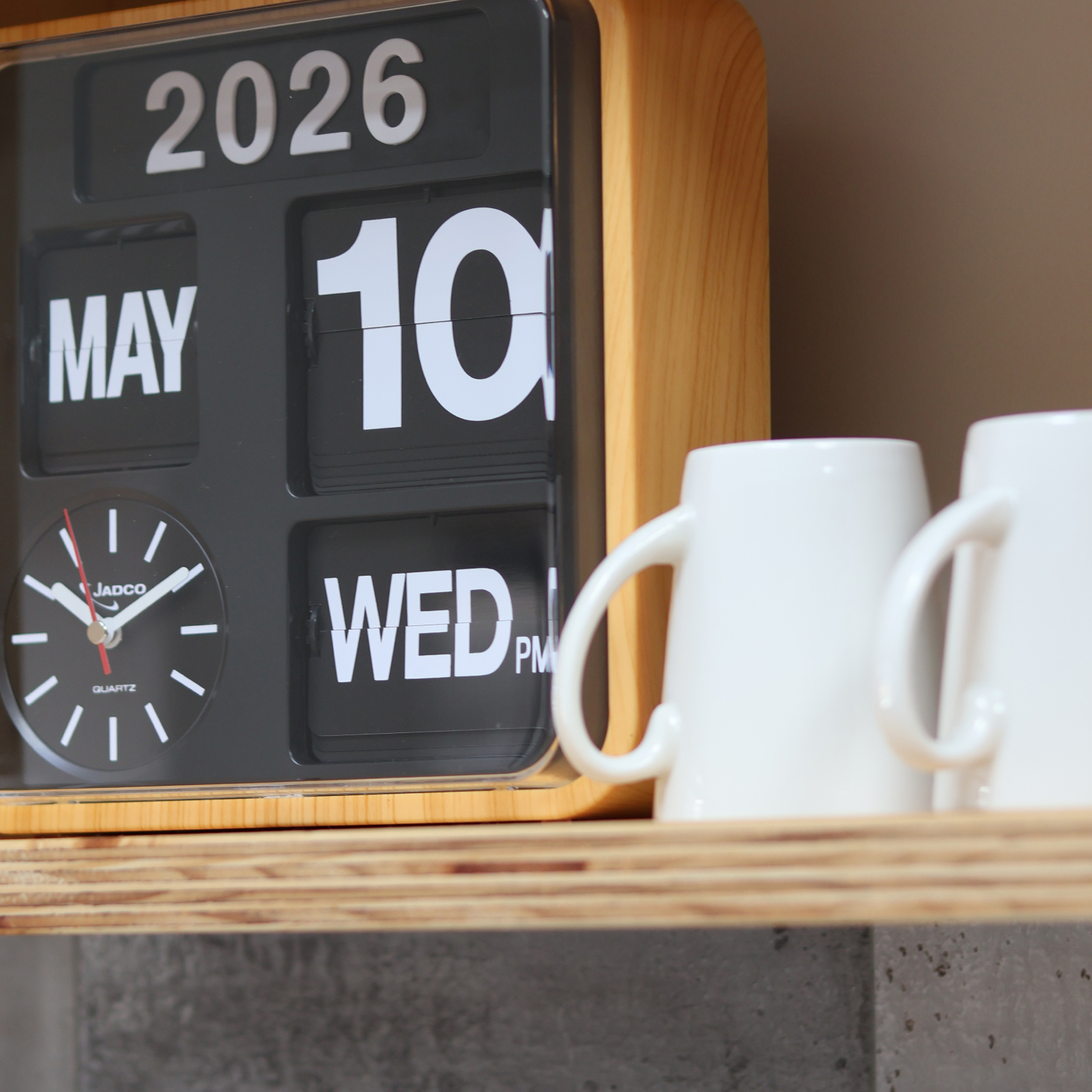 AD650 Flip Calendar Clock - NEW - Image 4